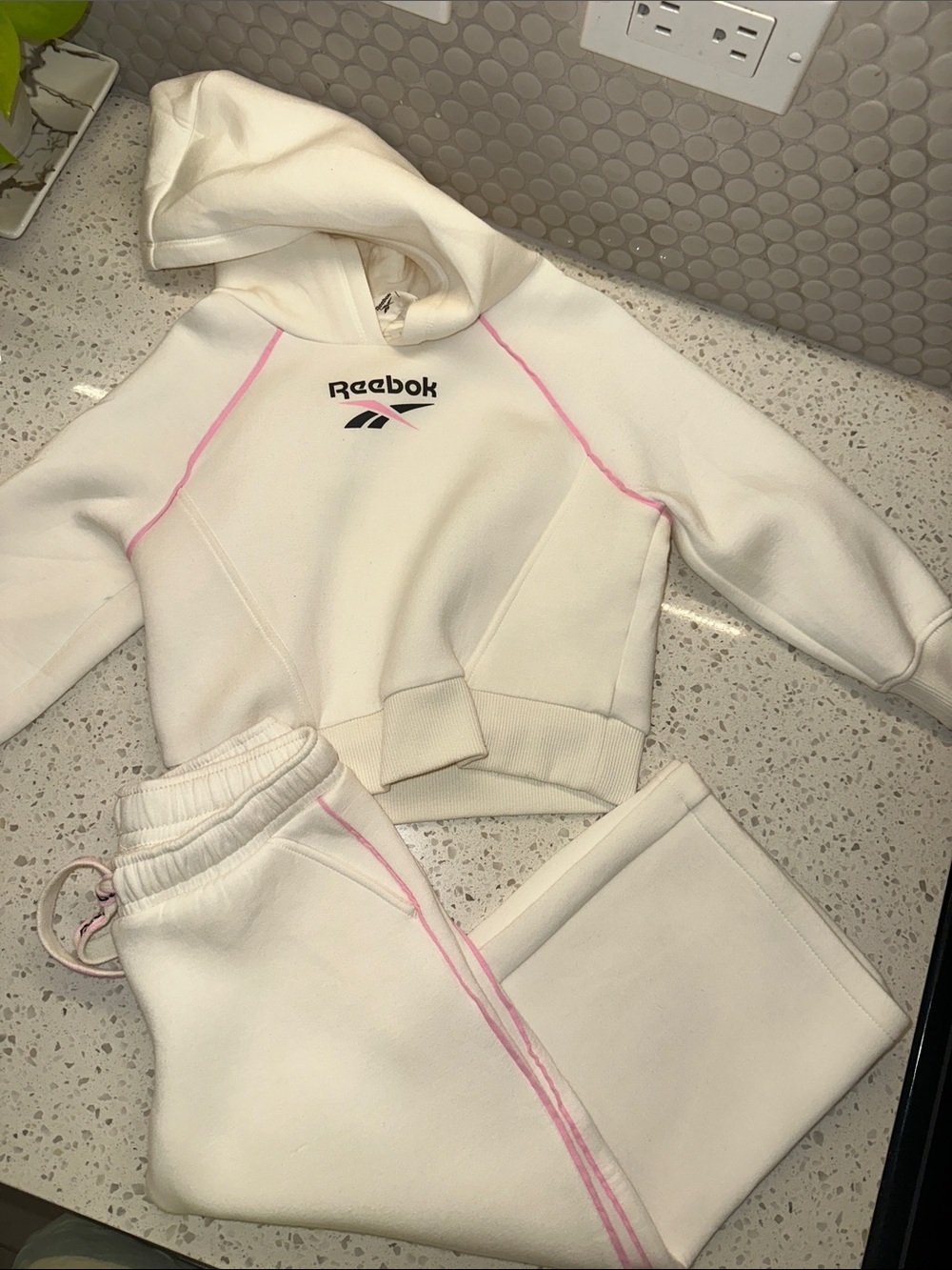 Reebok Kids Cream Hoodie & Joggers with Pink Piping NWOT